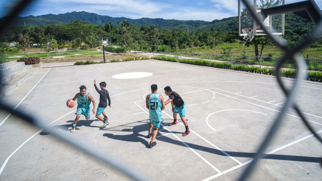 La Jolla Luxury Beach Resort Basketball