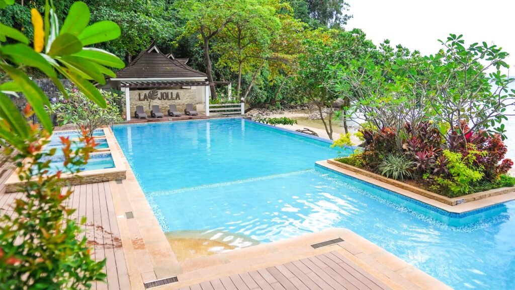 La Jolla Luxury Beach Resort Infinity Pool