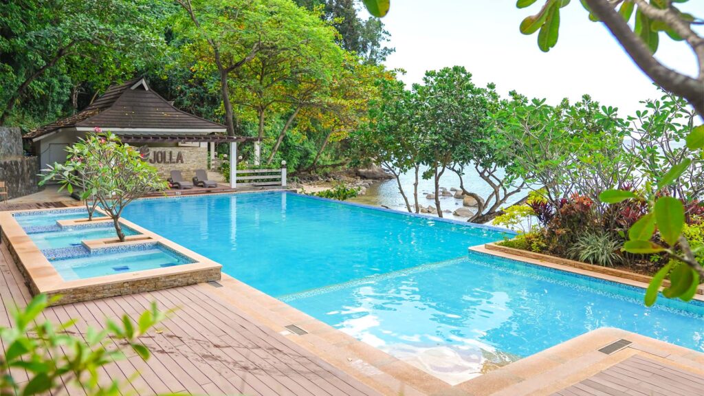 La Jolla Luxury Beach Resort Infinity Pool